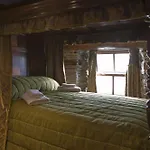 Värdshus The Sun Boutique And Lounge 4*