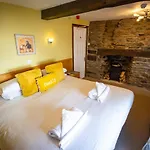 The Sun Boutique And Lounge Zajazd 4*
